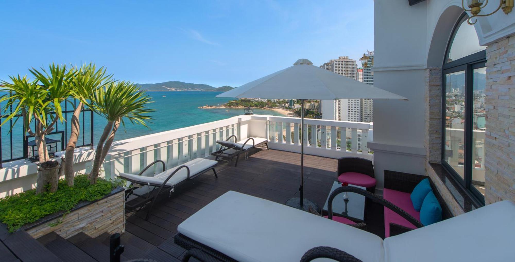 Daphovina Hotel Nha Trang Kültér fotó