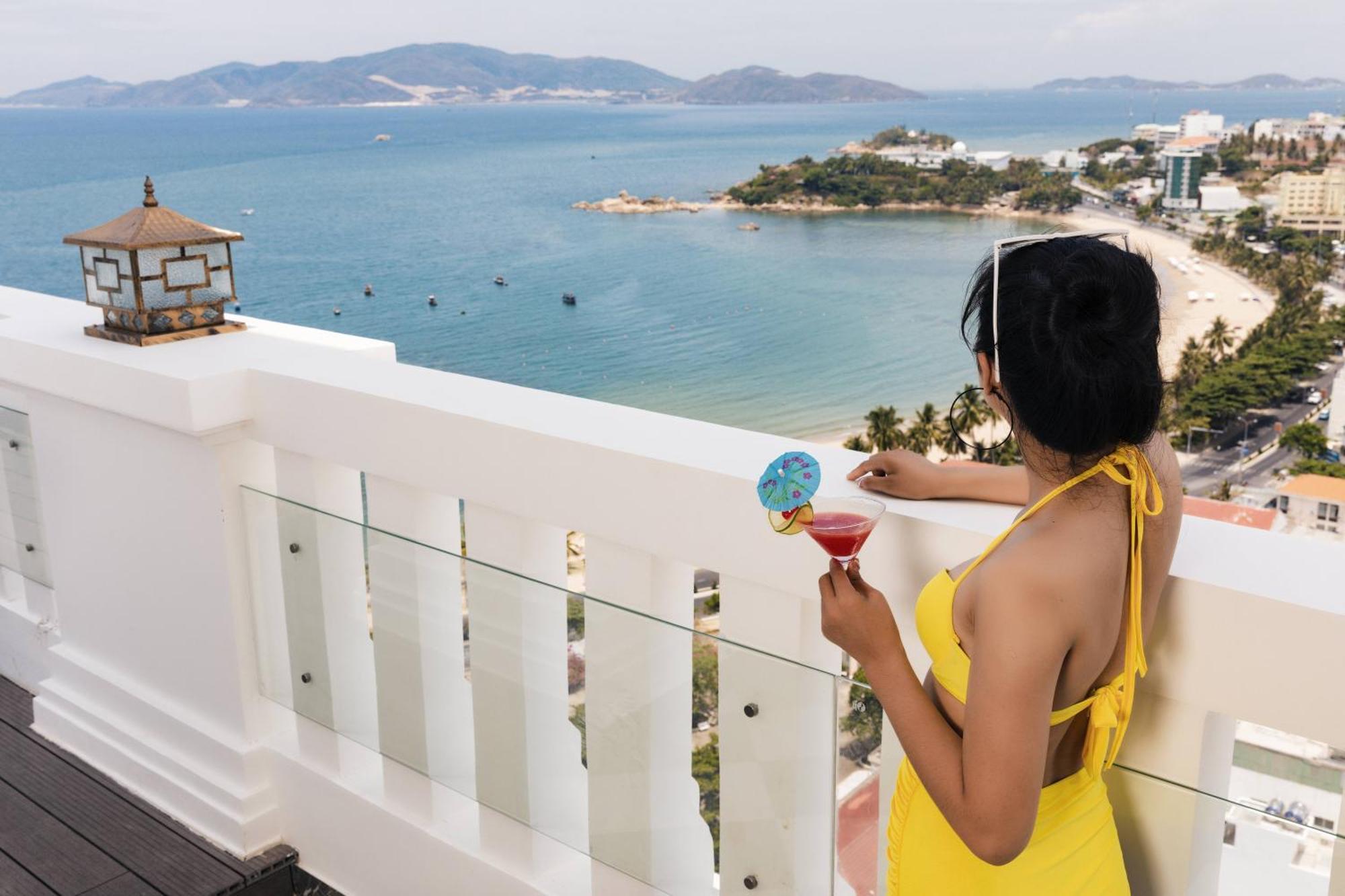 Daphovina Hotel Nha Trang Kültér fotó