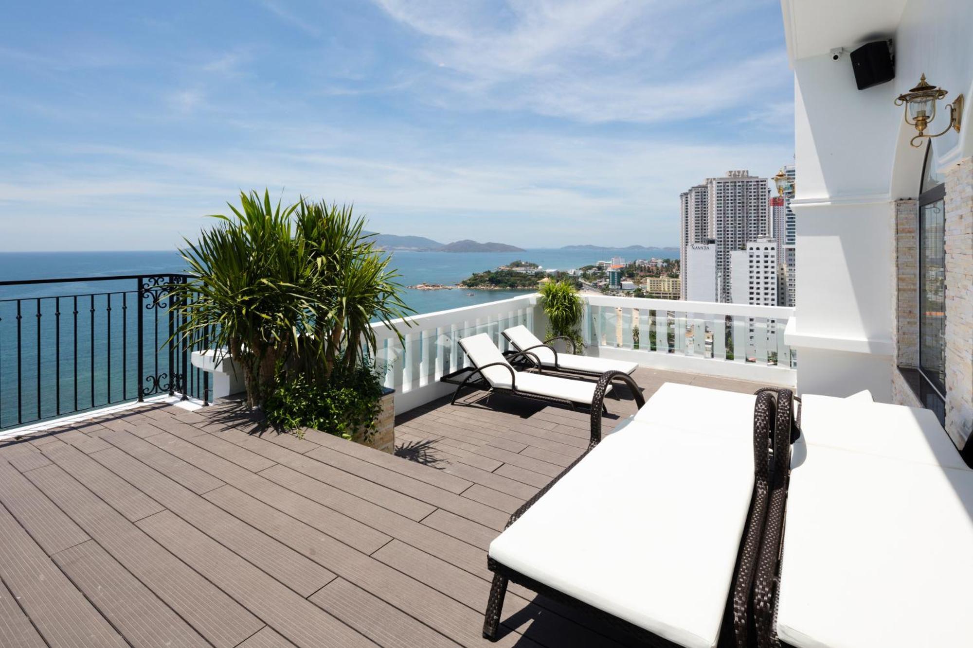 Daphovina Hotel Nha Trang Kültér fotó