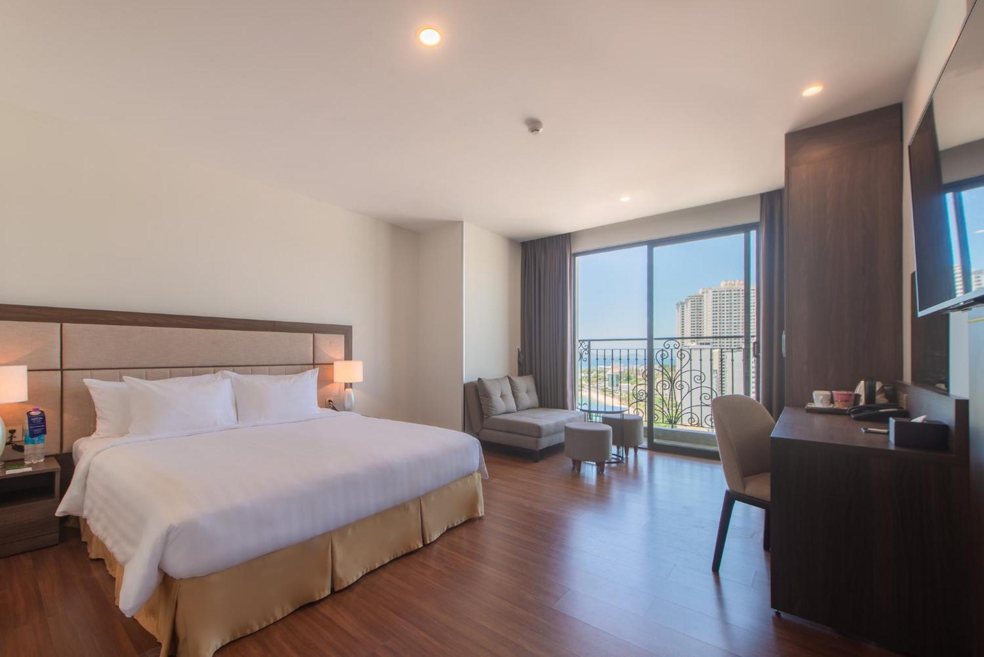 Daphovina Hotel Nha Trang Kültér fotó