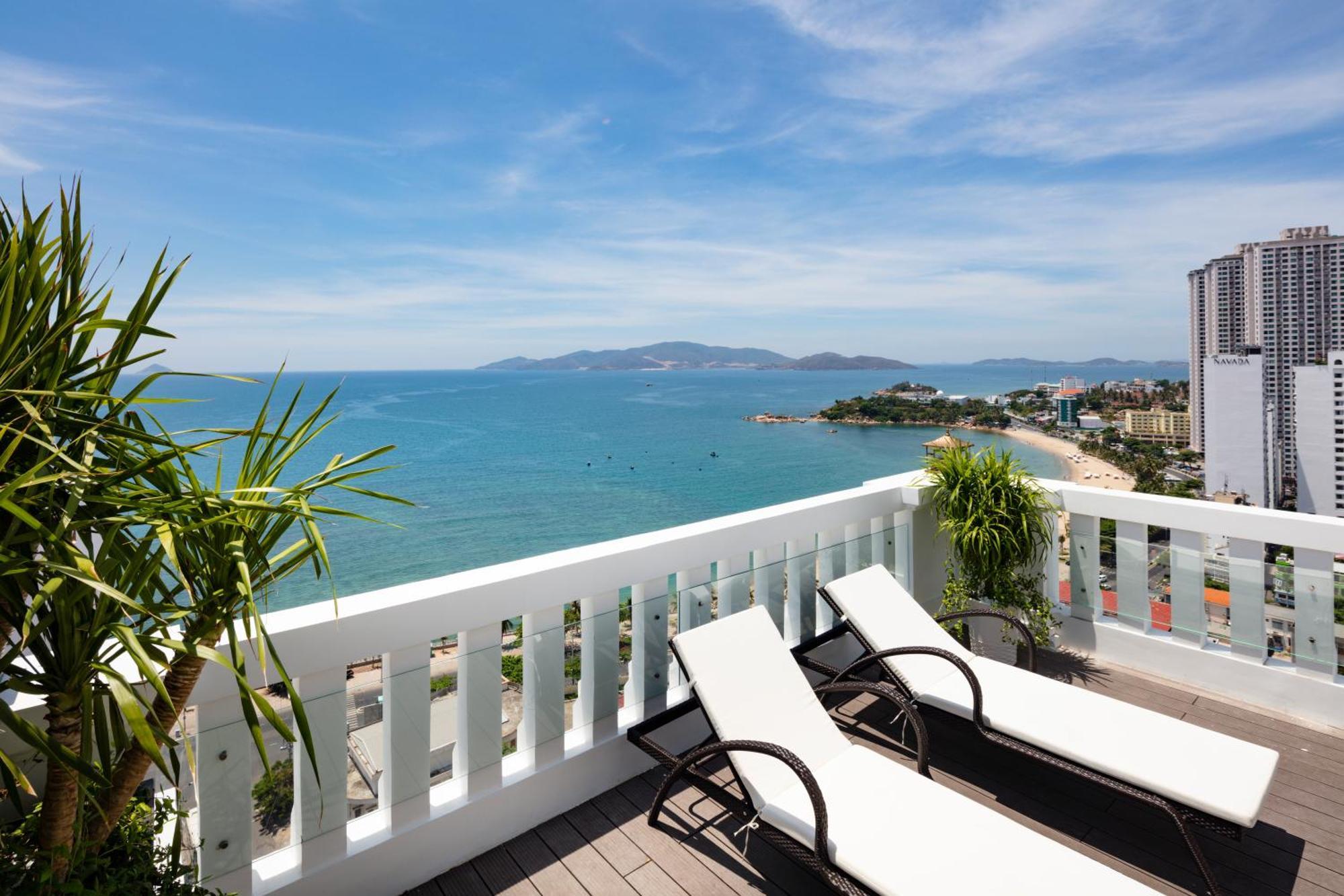 Daphovina Hotel Nha Trang Kültér fotó